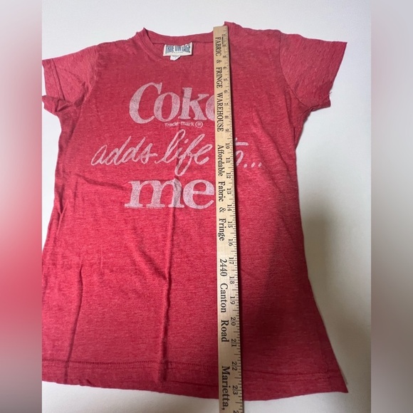 COCA-COLA LOGO TRUE VINTAGE RED GRAPHIC SHIRT. CREW NECK. SIZE MEDIUM
UNISEX - Picture 4 of 8